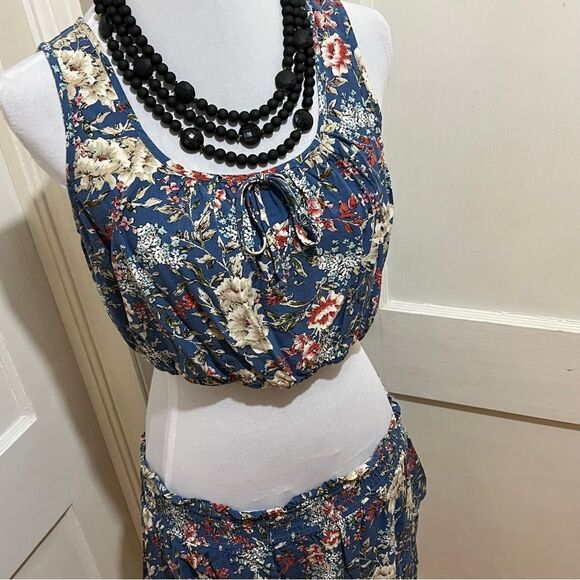 City Vibe Two Piece Skirt Set Floral and Ruffles Cute!!! Women's XL - Picture 2 of 11